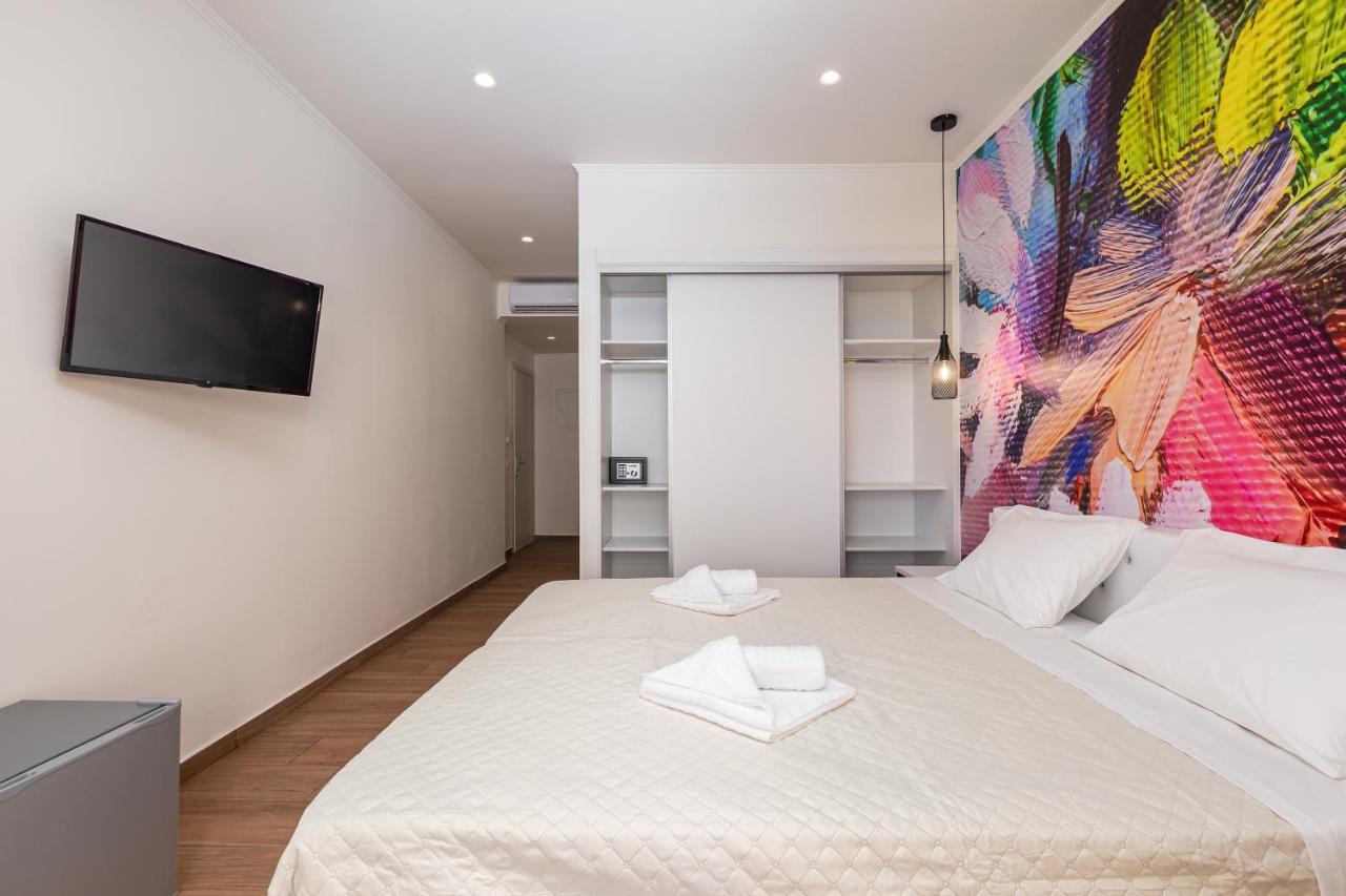 Aqua Luxury Suites By Estia Roda  Ngoại thất bức ảnh